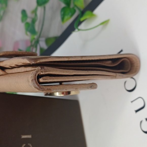 Gucci Marmot Wallet - Picture 6 of 16